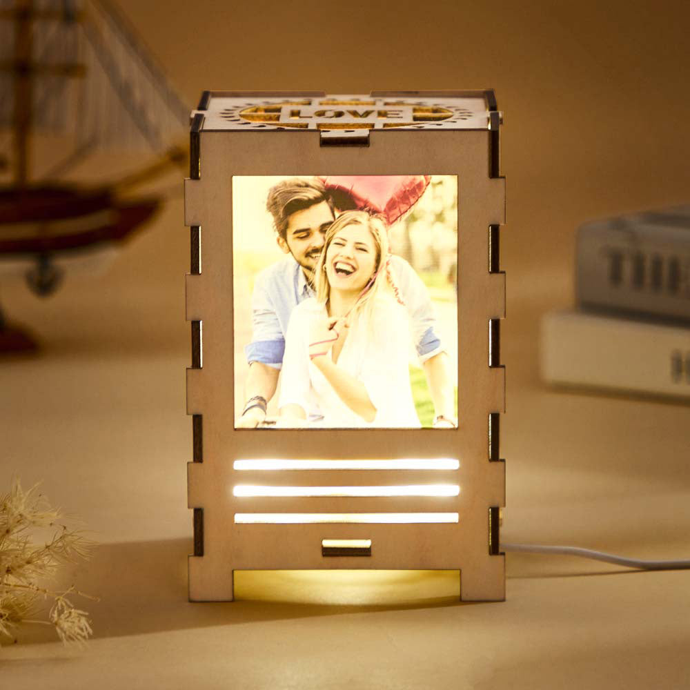 Benutzerdefinierte Vierseitige Fotos Holzlampe Tisch Nachtlicht Dekoration Geschenk Für Liebhaber
